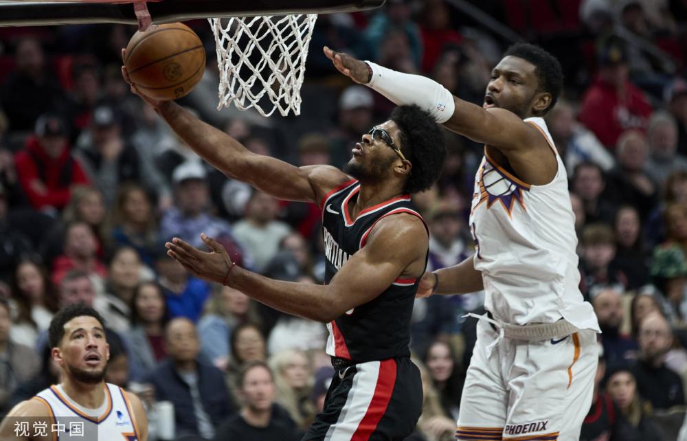 的身体对抗 的身体对抗