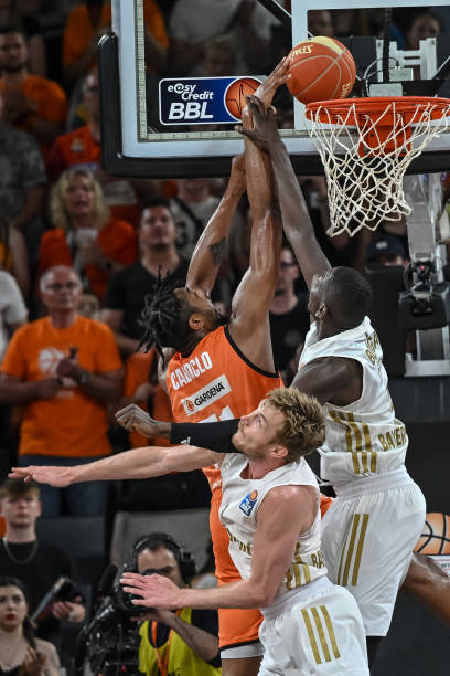 方俱乐部开 方俱乐部开